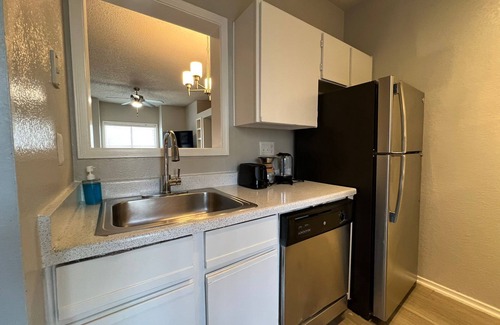 Milwood Apartment | Comfy 2BD Apt | Austin Texas