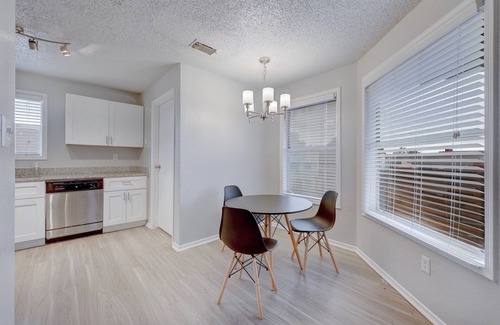 Milwood Apartment | Comfy 2BD Apt | Austin Texas