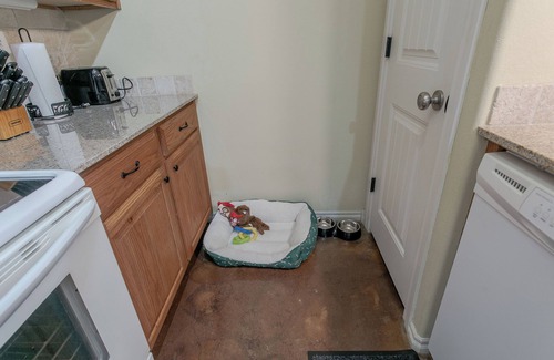 Lawton House | Comfy 2BR 4 Beds Home Near Fort Still