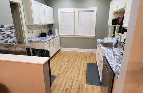 East Cleveland House | Comfy 3brd in Cleveland