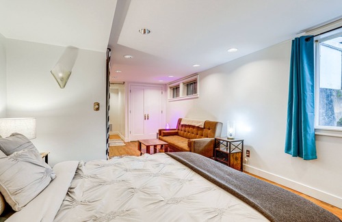 Miller Park Apartment | Comfy and Spacious Studio: 2 Mi to Downtown!