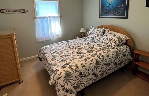 Socastee House | Comfy Beach & Golf Getway - Pet Friendly!