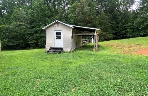Easley House | Comfy Country Home