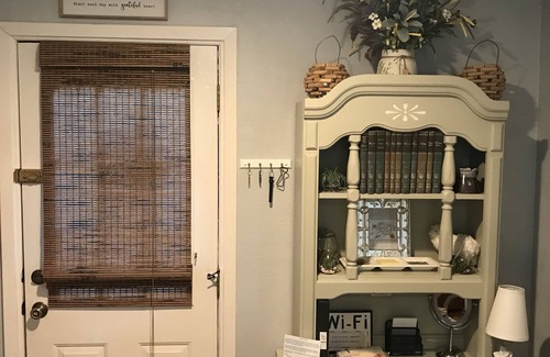 Wichita Falls Apartment | Comfy, cozy fully-furnished casita