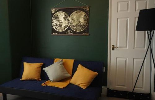 Newport House | Comfy home in Newport