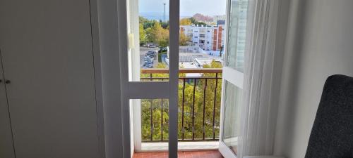 Olivais House | Comfy Room near Metro & Airport