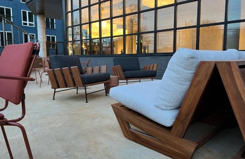 East Nashville House | Comfy Room w/Rooftop Bar and All-Day Cafe in Trendy East Nashville