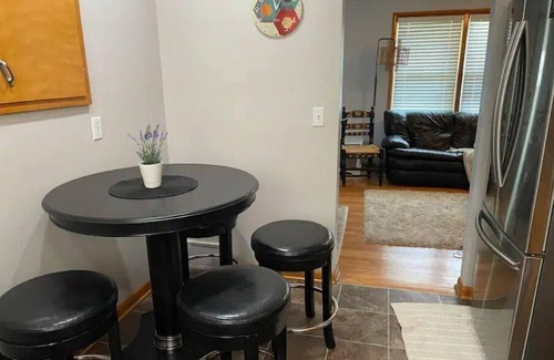 Lincoln House | Comfy stay, safe neighborhood, great location