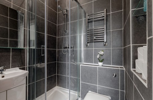 Harrow Road Apartment | Comfy Studio Vibrant West London,Near Paddington