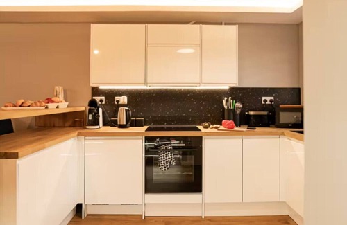 Rugby House | Comfy Town Stay | 2BR | Near Bacco Lounge & 7 Star