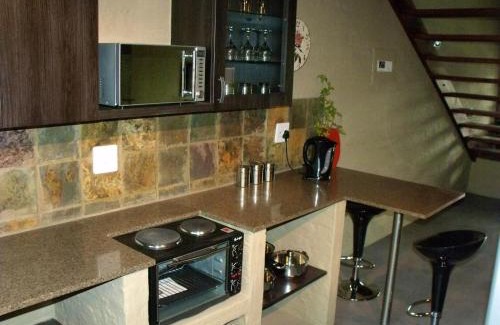 New Redruth Cabin | Commalong Lodge