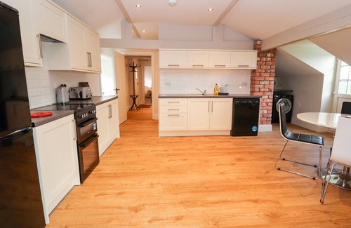 Wrexham Cottage | Commonwood Cottage