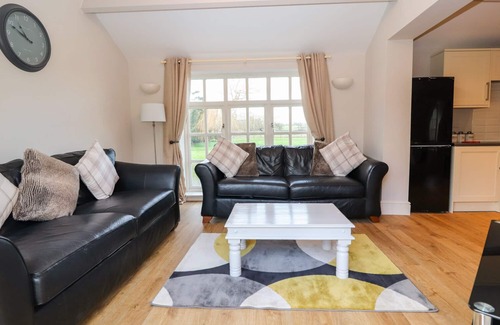 Wrexham Cottage | Commonwood Cottage