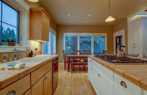 Westbrook Meadows House | Community Hot Tub, Launch for Adventure, On River Trail, Ski/Drying Rack