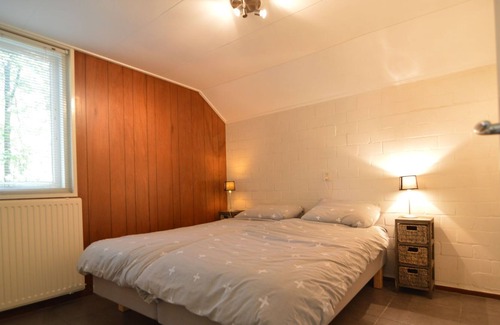 Stramproy House | Completely detached bungalow in a nature-filled park by a large fen