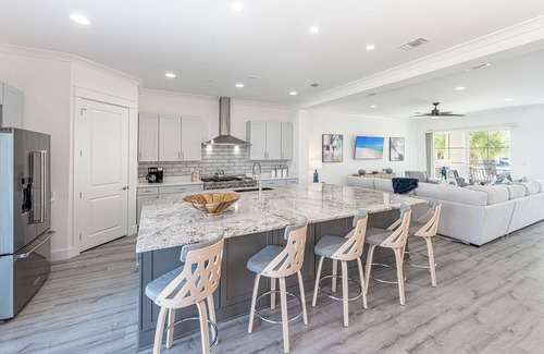 Fort Walton Beach - Destin House | Completely Remodeled and All New Furnishings! Destiny by the Sea!