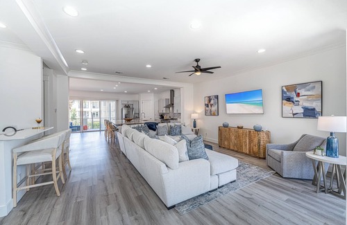 Fort Walton Beach - Destin House | Completely Remodeled and All New Furnishings! Destiny by the Sea!
