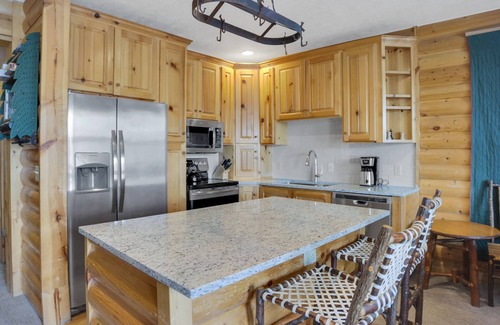 Deer Valley Condo | Comstock 204 2 Bedroom Condo by RedAwning