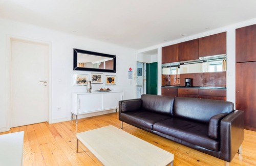 Sacramento Apartment | Condessa Central Duplex