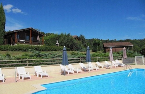 Terrasson-la-Villedieu Ski Chalet | Conditioned and quiet cottage with heated pool, for 5 people, 2 bedrooms