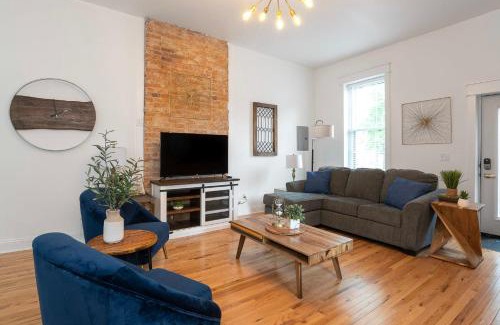 Covington Apartment | Condo Combo on Lee - 2 in 1