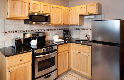 Steamboat Springs Apartment | Condo-Style Studio in Cozy Resort w/Heated Pool, Sauna & Scenic Mountain Views!