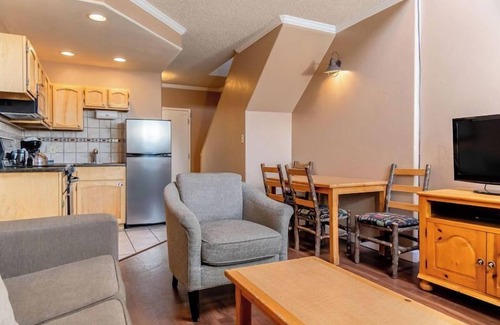 Steamboat Springs Apartment | Condo-Style Studio in Cozy Resort w/Heated Pool, Sauna & Scenic Mountain Views!