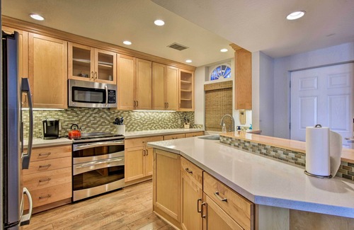 Indialantic Condo | Condo w/ Patio 3 Mi to Indialantic Boardwalk!