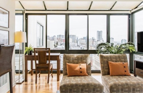 Western Addition Condo | Condo with City View, Rooftop Pool, Security and Parking.