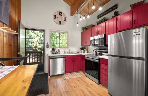 Whitefish Condo | Condo with Lake Access, Pool & Hot Tub Near Skiing and Glacier National Park