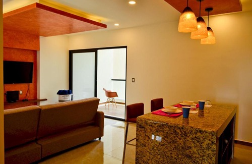 Downtown Cancun Apartment | Condominios Tres Soles