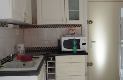 Latour-Bas-Elne Condo | condominium accommodation