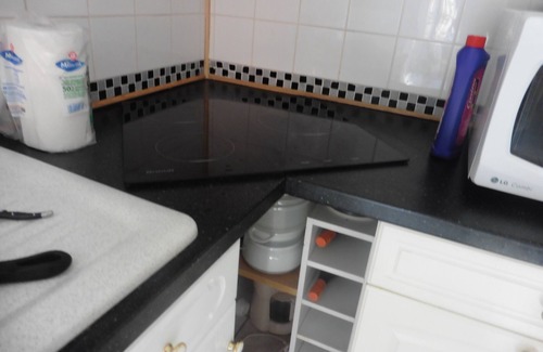 Latour-Bas-Elne Condo | condominium accommodation