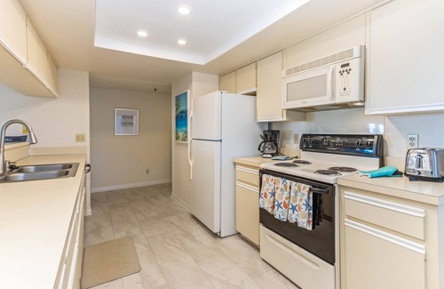 Redington Shores Condo | Condominium on beach