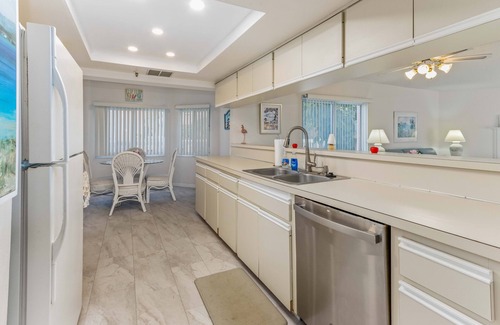 Redington Shores Condo | Condominium on beach