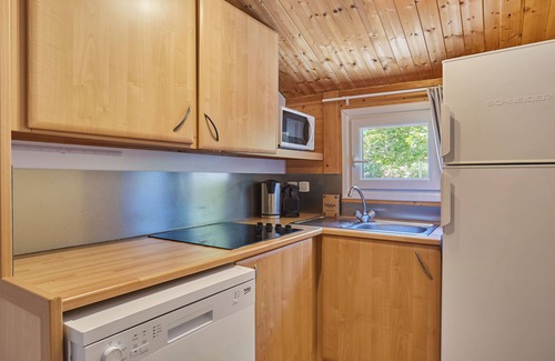 Carnoux-en-Provence Ski Chalet | Confortable | Accès Piscine Extérieure