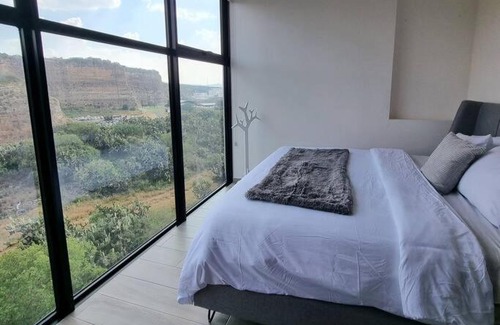 Queretaro Apartment | Confortable y luminoso departamento