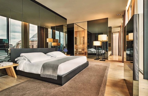 Museum Quarter Hotel | Conservatorium Hotel (Operated by Mandarin Oriental)