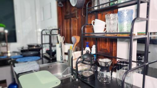 Hin Hong House | Construction in front Garden Retreat Soft mattress 7min beach 300MBit WiFi