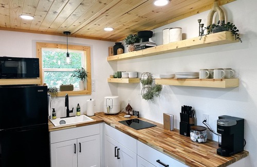 Early Other | Container Retreat in Early