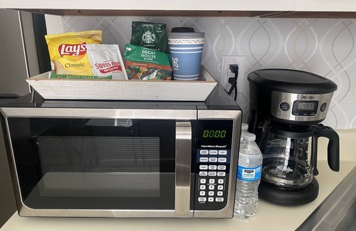 Eagle Pass Apartment | Contemporary 2-Bedroom Rental Unit