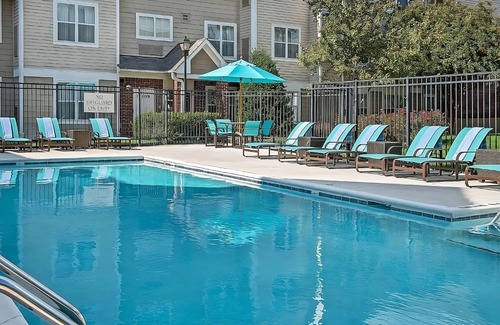 Morrisville Apartment | Contemporary and spacious hotel! Pets Allowed, Pool!