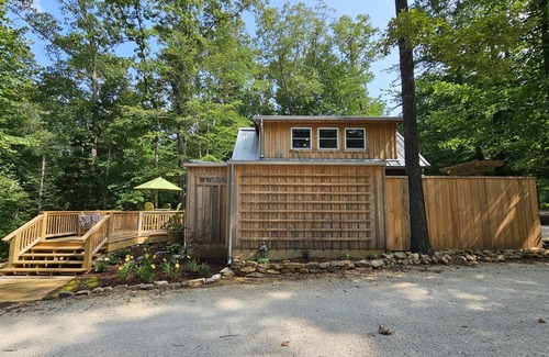 Springville Cabin | Contemporary Chef's Cellar & Portside + Fishing & Hiking Trails