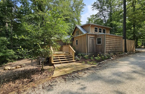 Springville Cabin | Contemporary Chef's Cellar & Portside + Fishing & Hiking Trails