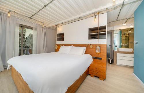 Bang Tao Villa | Contemporary Eden - Villa Jeladore, 5BR, Garden & Pool, near Laguna