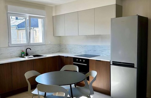 Justices House | Contemporary house St léonard