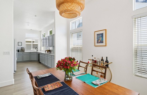 Healdsburg House | Contemporary style meets country charm for ideal Wine Country living.