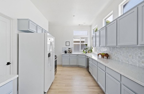 Healdsburg House | Contemporary style meets country charm for ideal Wine Country living.