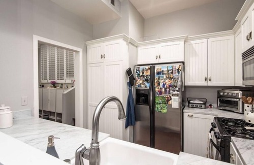 Beverly Grove House | "Contemporary townhouse-style condo in West Hollywood."