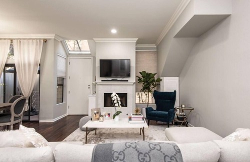 Beverly Grove House | "Contemporary townhouse-style condo in West Hollywood."